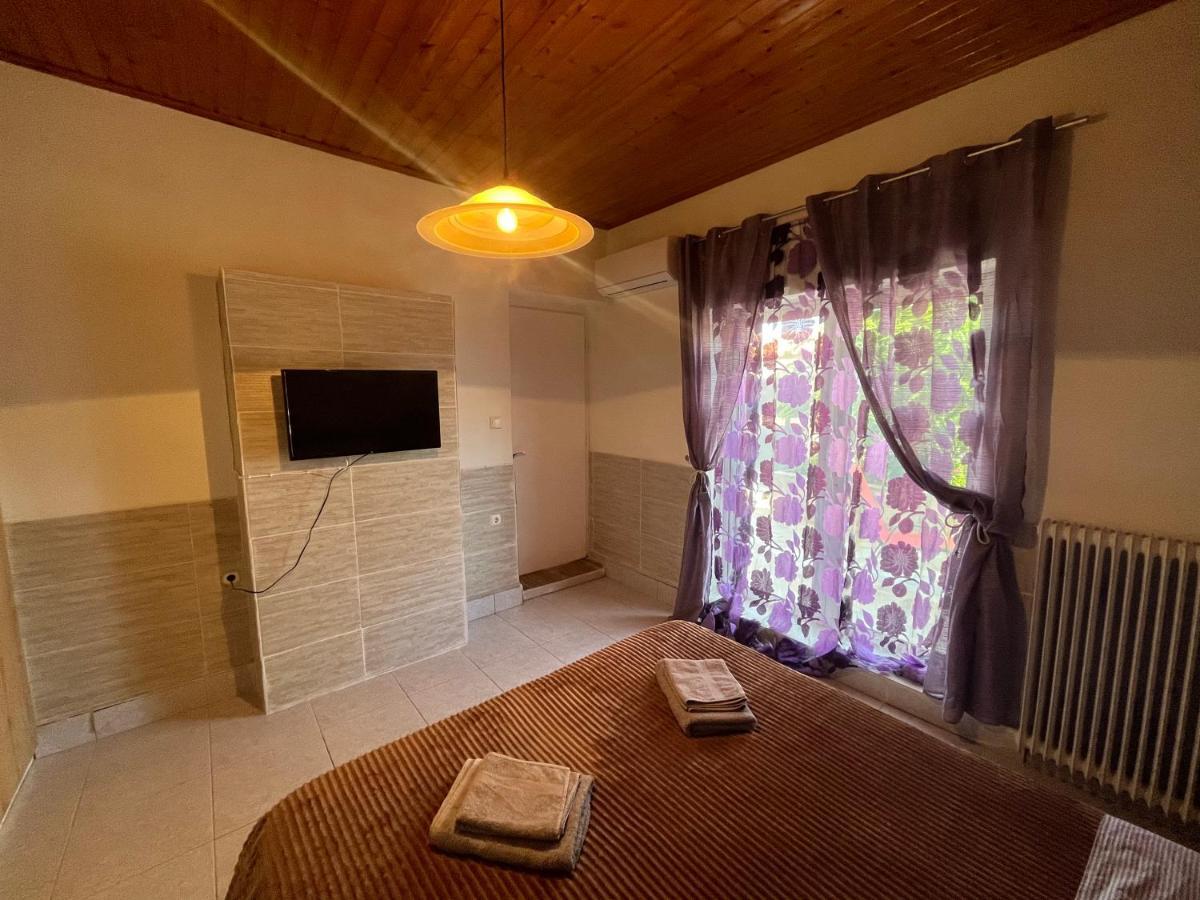 Artemis Apartment Near Athens Airport ภายนอก รูปภาพ